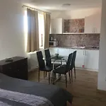 Silvia Apartment