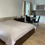 Silvia Apartment *