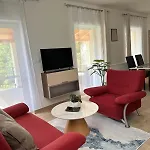 Silvia 公寓