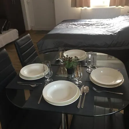 Silvia Apartment *