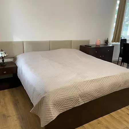 Silvia Apartment *