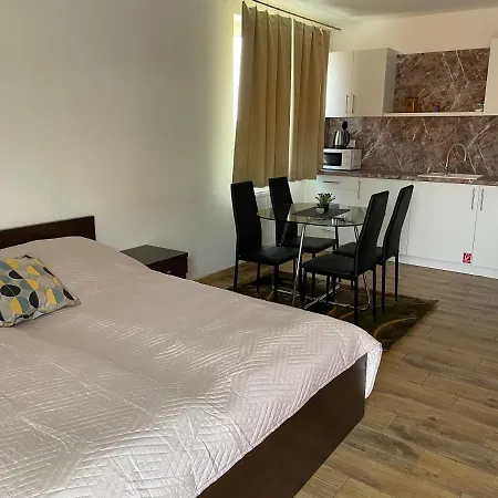 Apartment Silvia *
