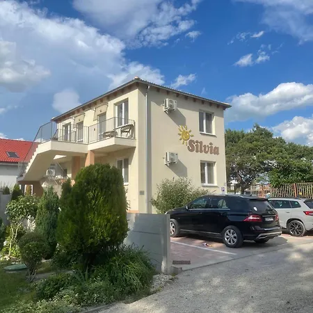 Apartment Silvia Dunajska Streda